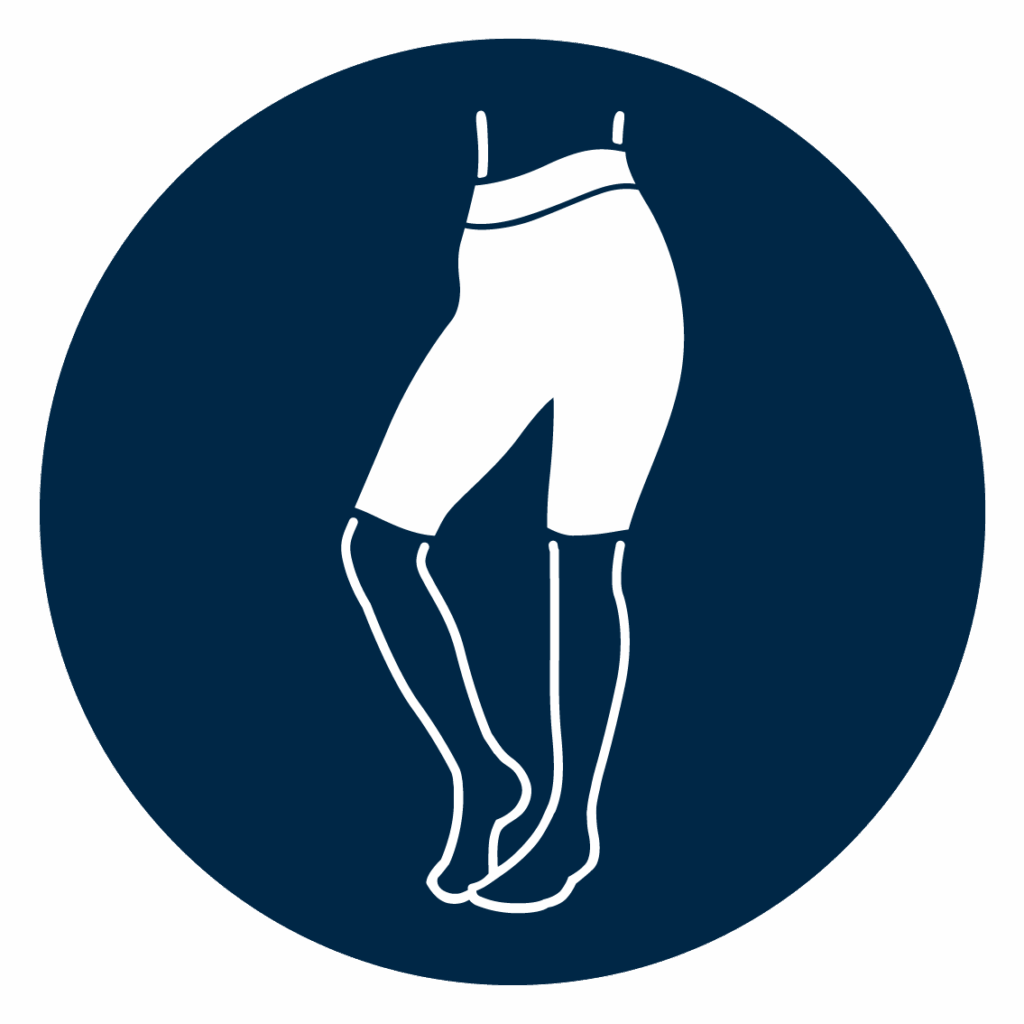 Icon Dark Shorts female 2